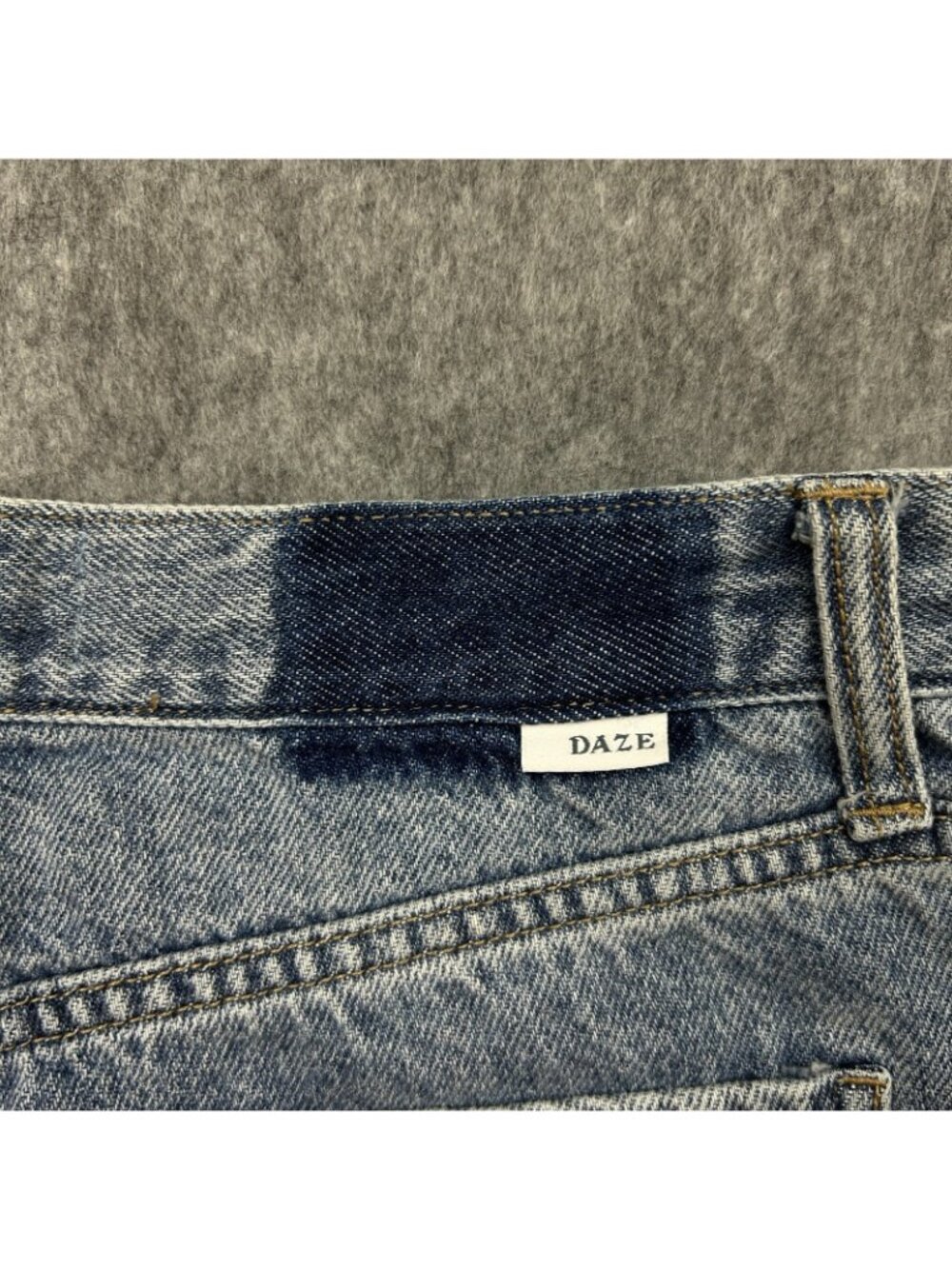 Daze Far Out High Rise Wide Leg Jeans Women's Size 27 Studded Twinkle Wash Denim - Picture 5 of 12